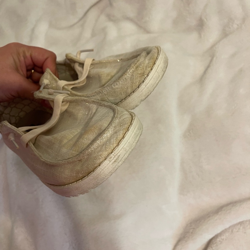 Hey Dude Women's Tan Shoes - Picture 4 of 4